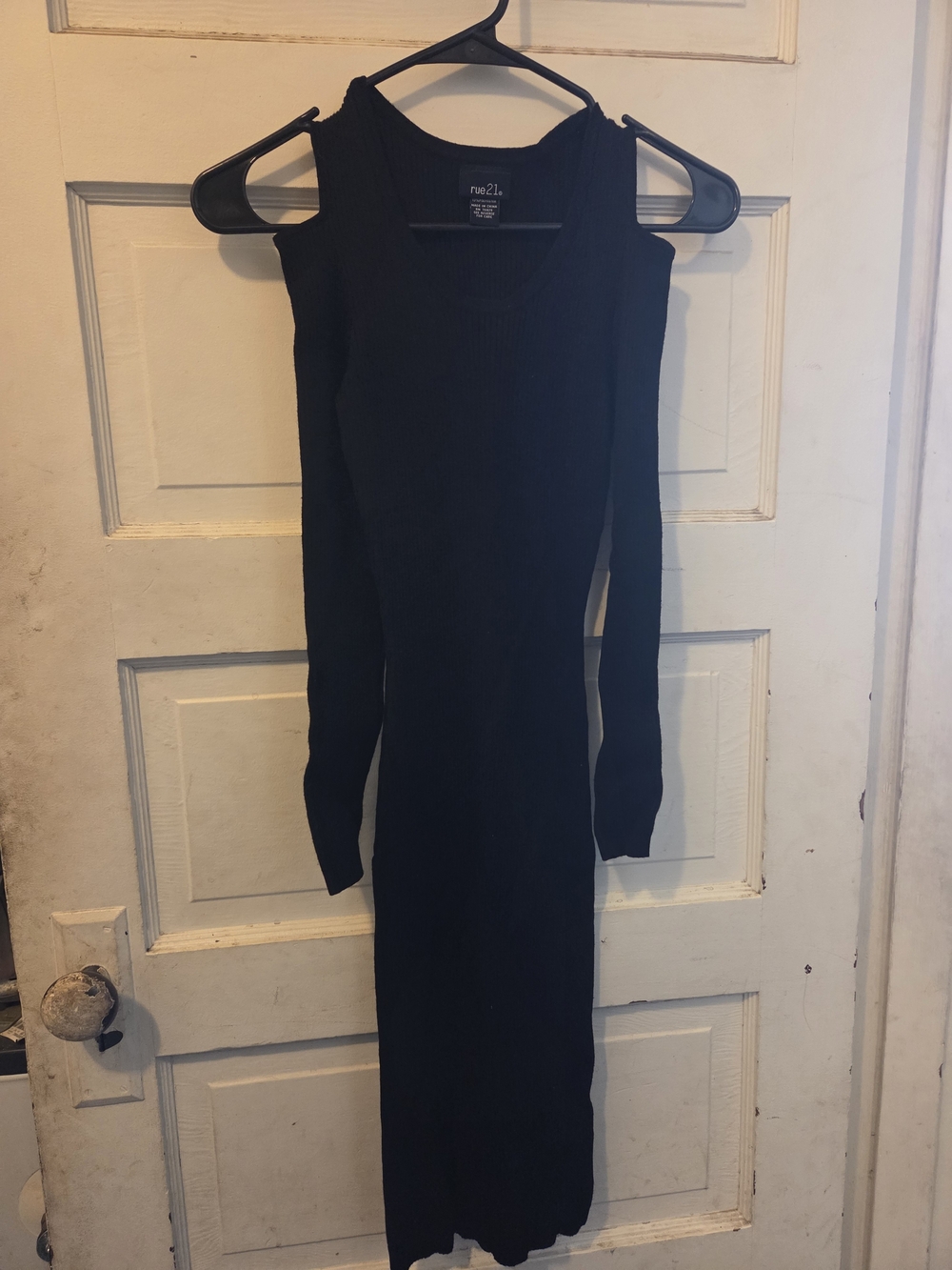 Rue21 Black Long-Sleeve Cold-Shoulder Ribbed Dress